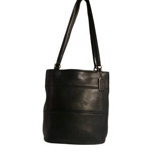 Coach vintage black leather shoulder handbag